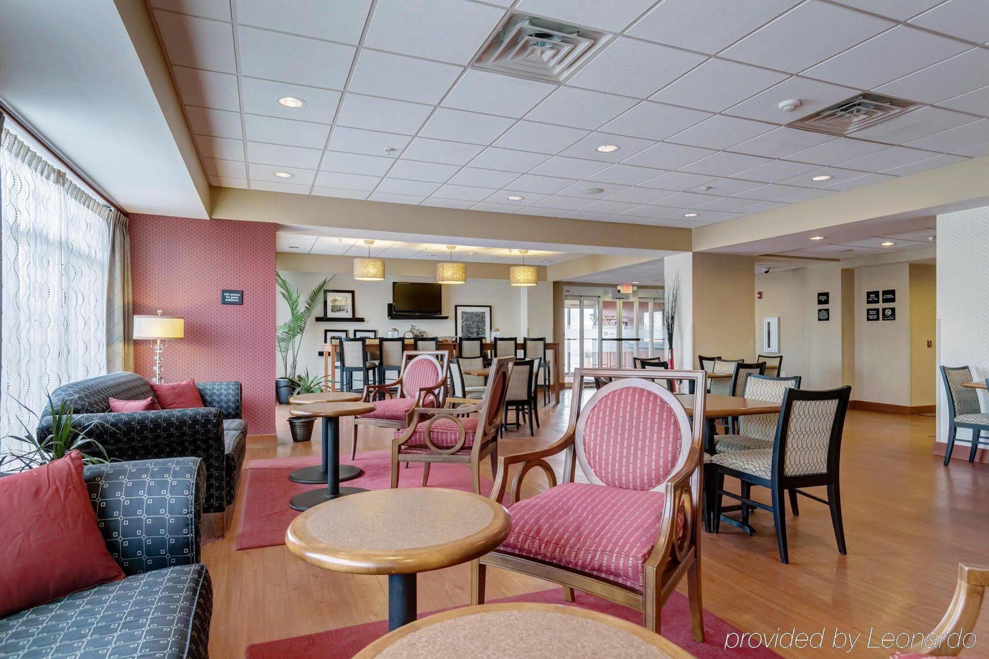 Hampton Inn St. Louis-Columbia Millstadt Junction Exterior photo
